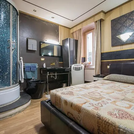 New Primavera Hotel *